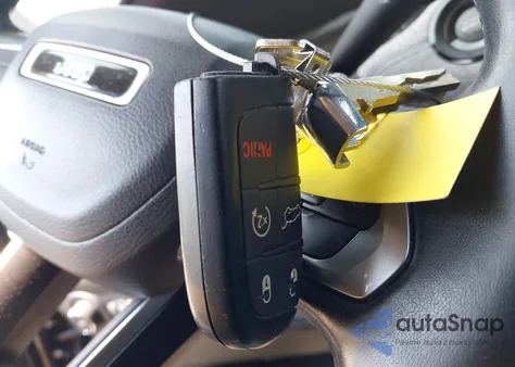 2022 Jeep Compass Latitude 4X4 z USA, uszkodzony, nr VIN 3C4NJDBB0NT208110